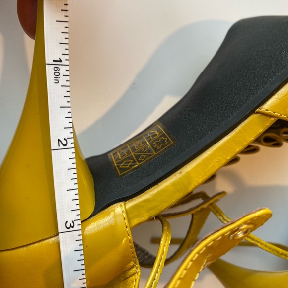 Beautiful high heels size euro 39, us 8,5 - Picture 8 of 8